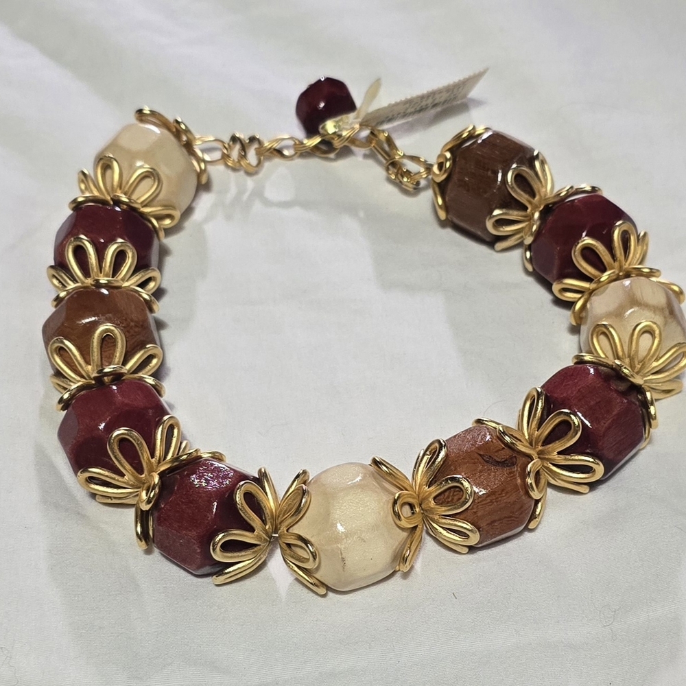 Neiman Marcus Jay Strongwater Wooden Bead Necklace&Gold Toned Flower Caps